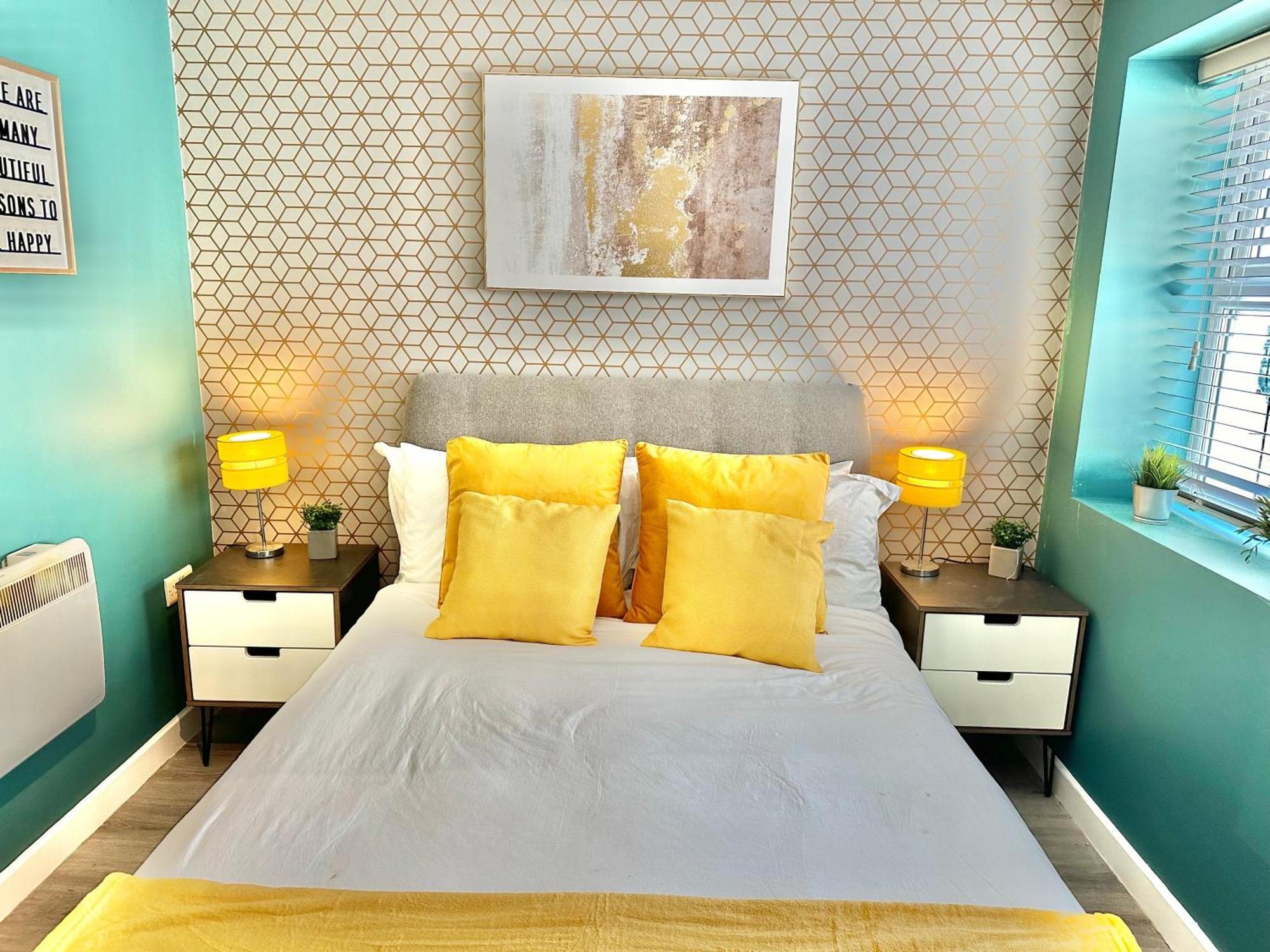 Апартаменты Cozy In Town Centre - Fast Wifi - Smart Tv - Close To Town Centre And